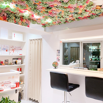 新宿のシーライン・キャビフル・脱毛・フォトフェイシャル・ラッシュアディクトトータルビューティサロン「Grace Moon」の悩み改善綺麗持続サポート